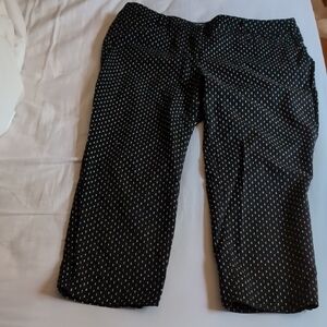 Hilary Radley Black and White Polka Dot Capris Size 12